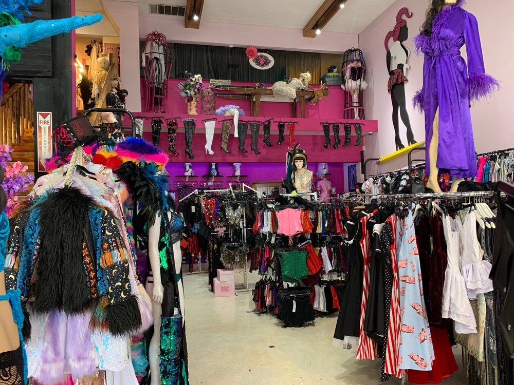 Where to Shop for Rave Clothes - Los Angeles